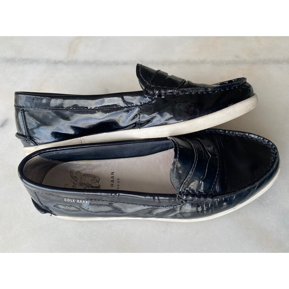COLE HAAN Women's Grand OS Pinch Maine Classic Penny Loafers Sz 7.5 Patent Black